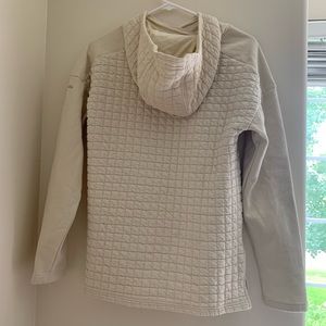 Columbia cream quilted pullover